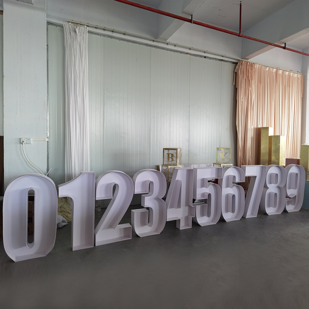 Große Buchstabenschilder, Fest – Light Up Letters Marquee Bewertung und Preis